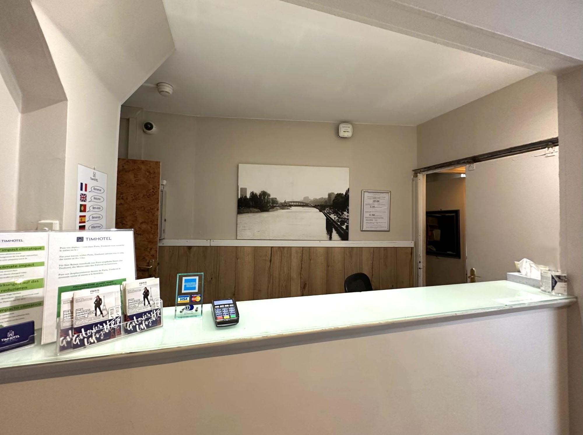 提姆布罗尼里弗塞纳酒店 布洛涅-比扬古 外观 照片